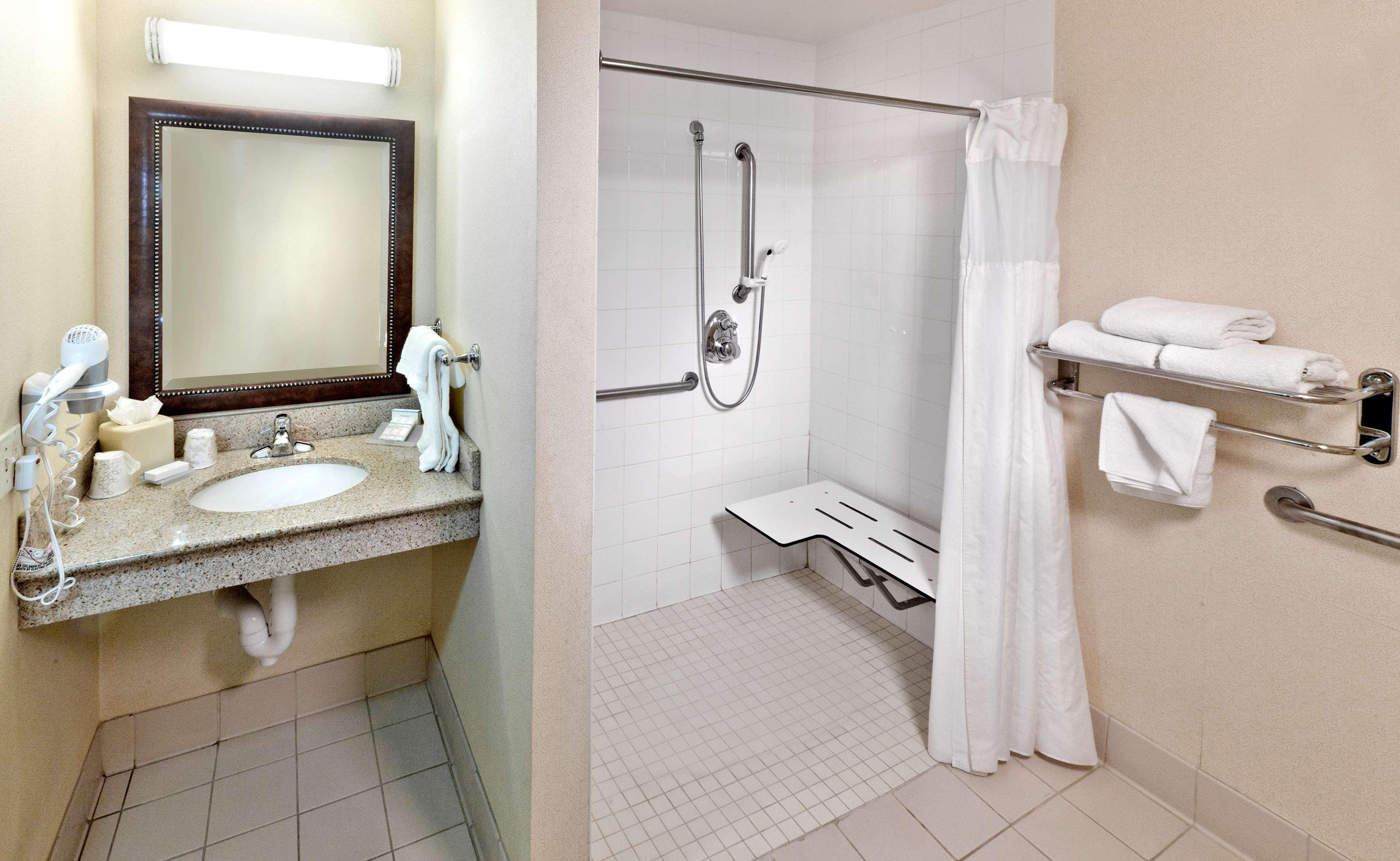 Hilton Garden Inn Ontario Rancho Cucamonga Esterno foto