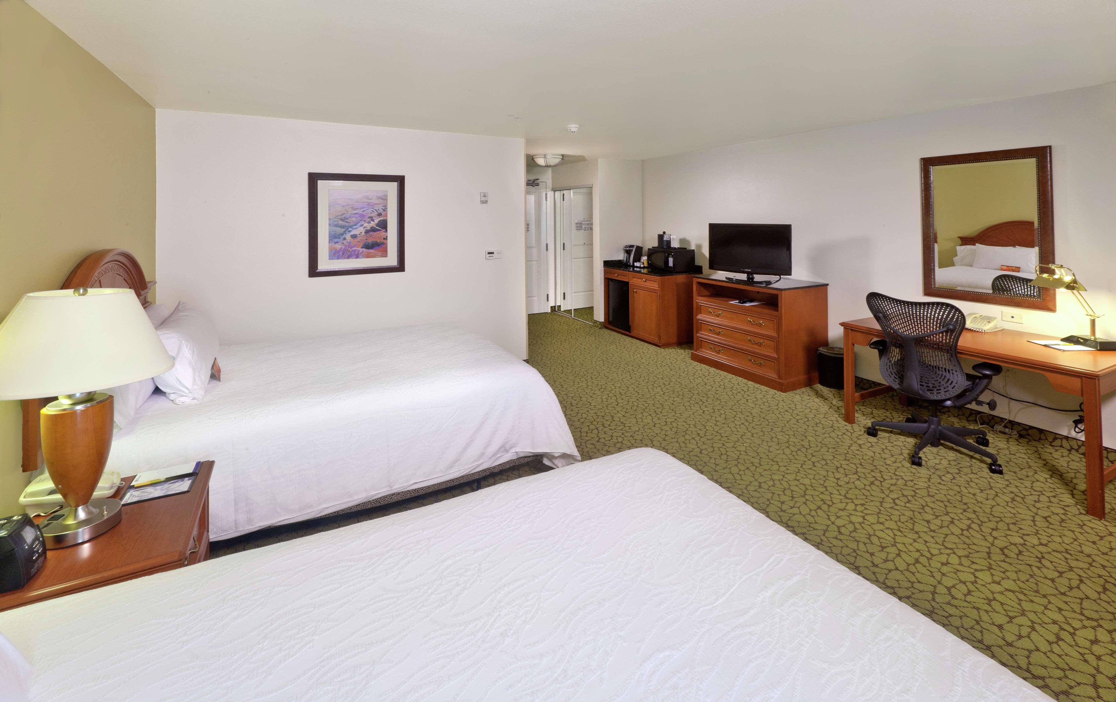 Hilton Garden Inn Ontario Rancho Cucamonga Esterno foto