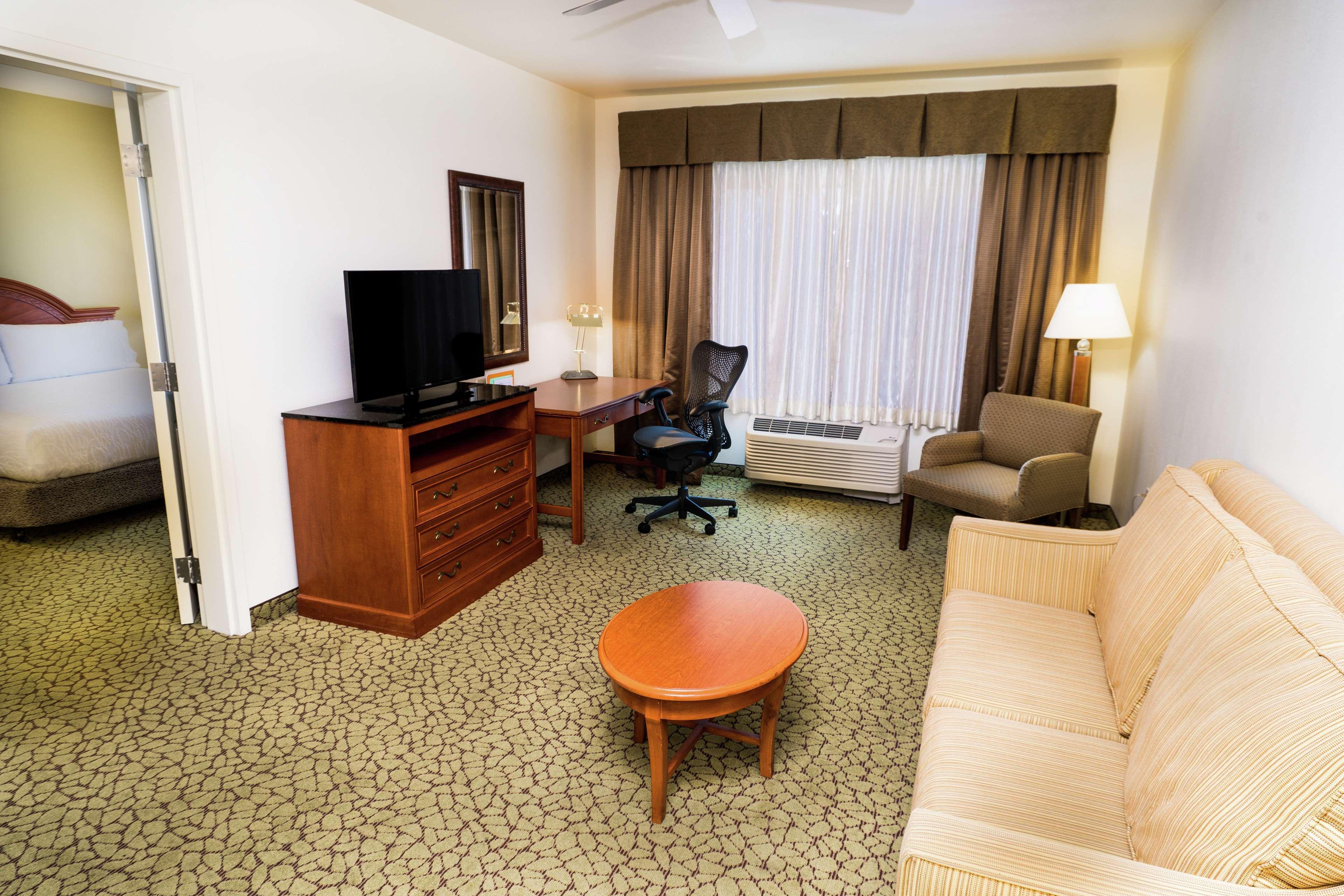 Hilton Garden Inn Ontario Rancho Cucamonga Esterno foto