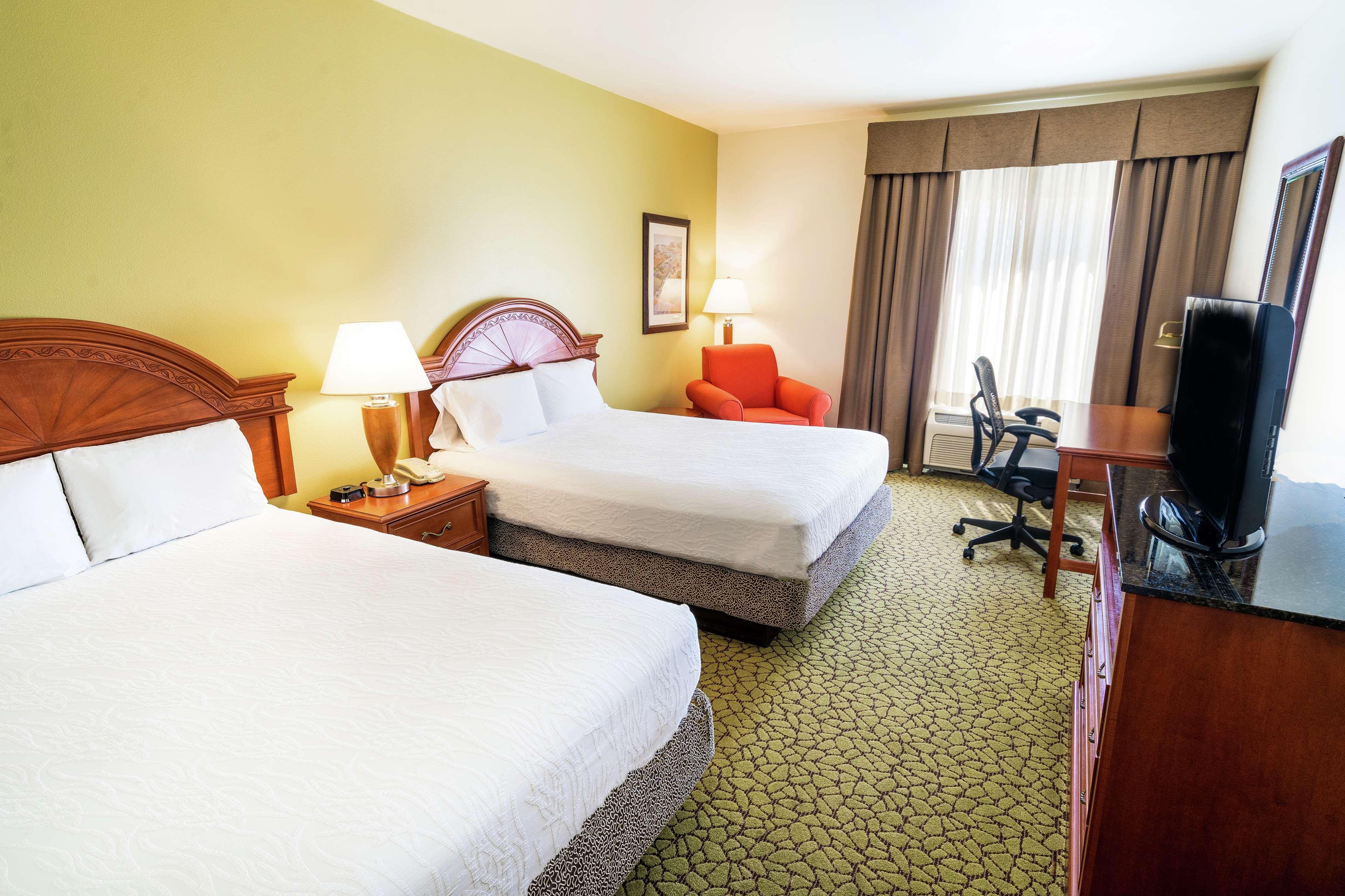Hilton Garden Inn Ontario Rancho Cucamonga Esterno foto