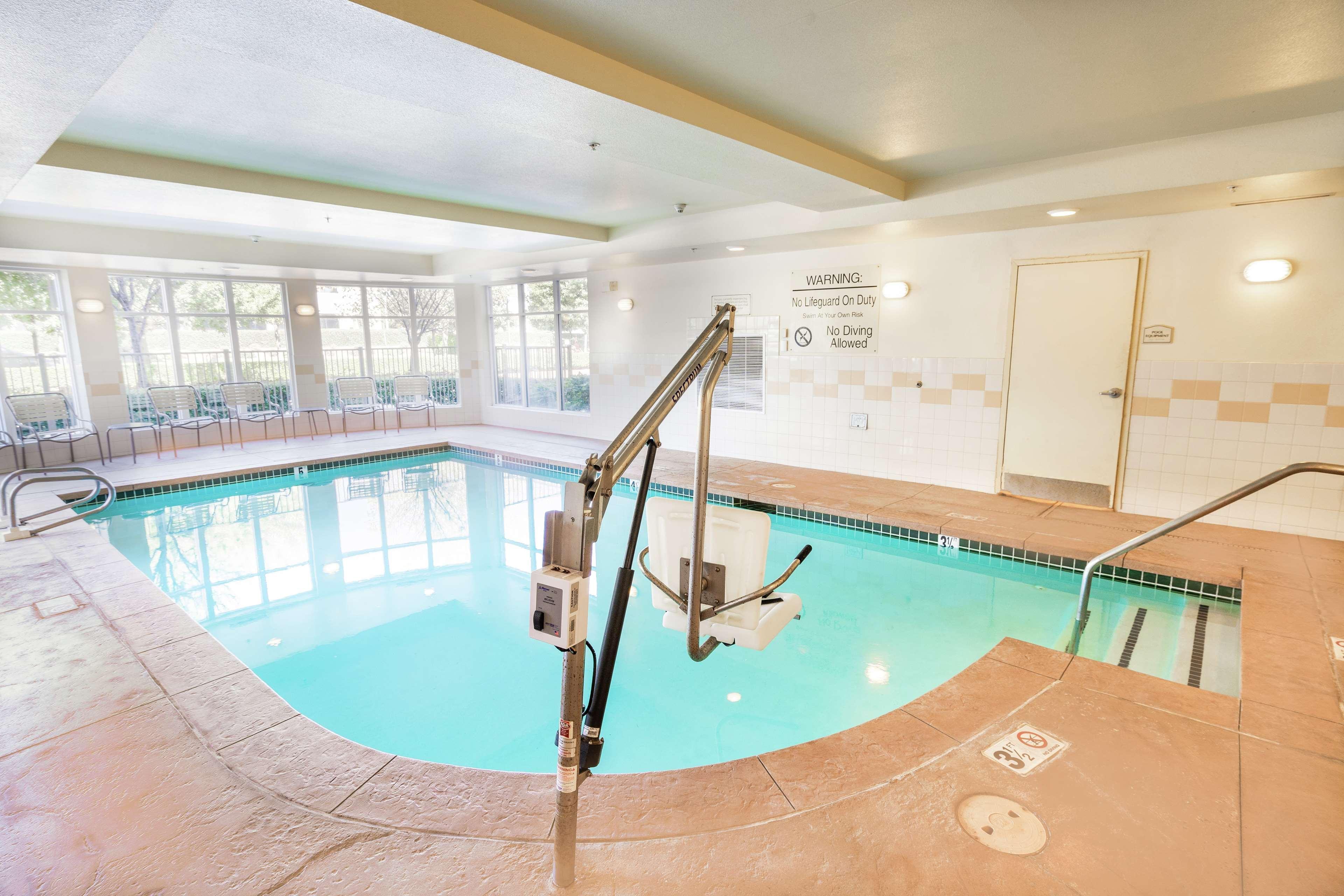 Hilton Garden Inn Ontario Rancho Cucamonga Esterno foto